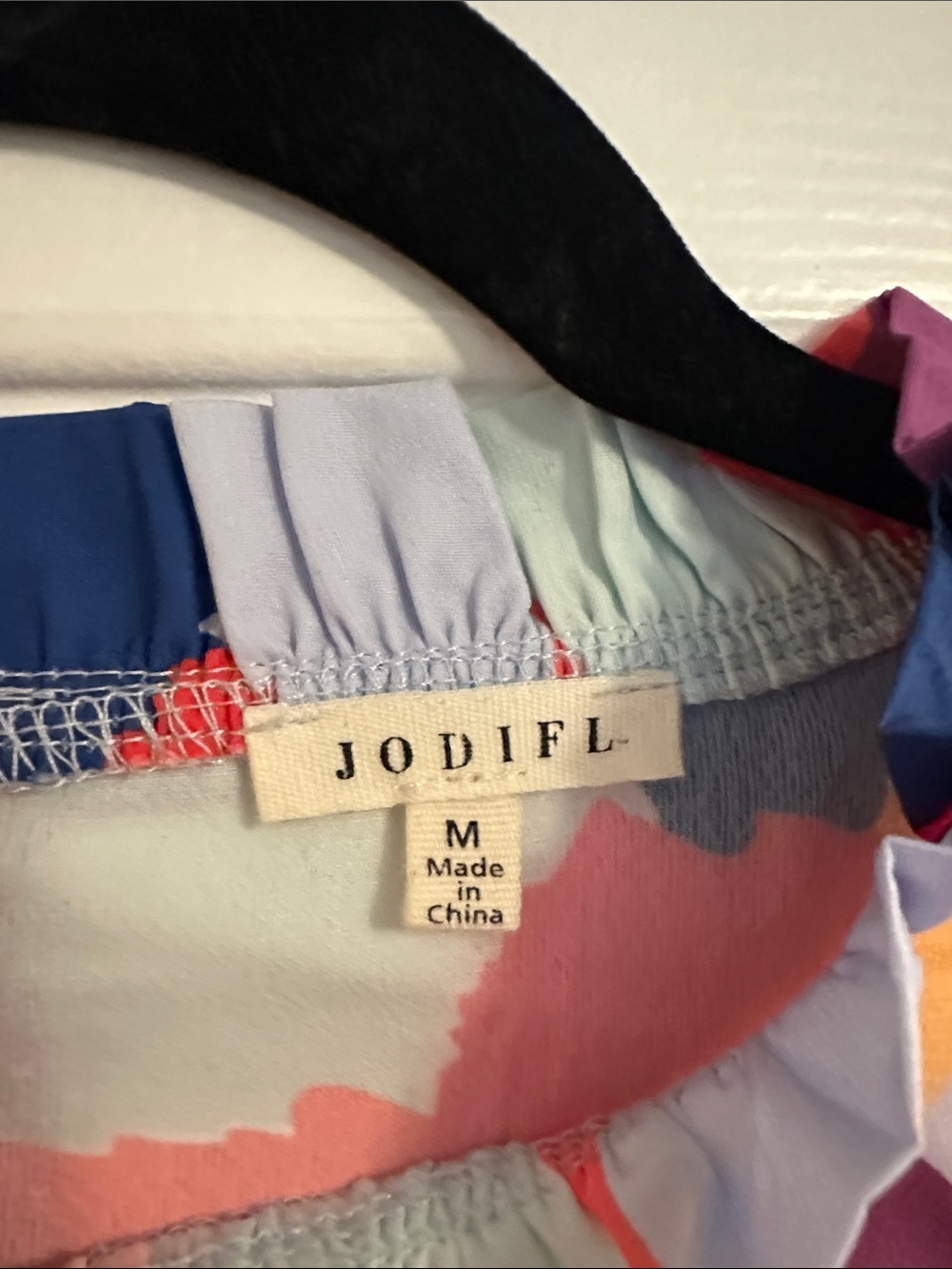 JODIFL Multicolor Abstract Ruffle Sleeve Top - Picture 3 of 4